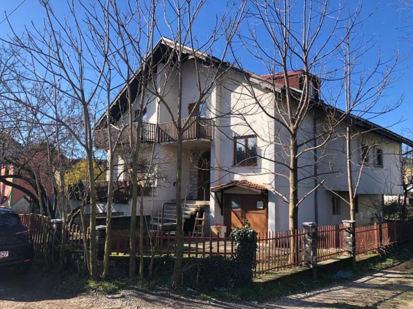 Old Town House Apartment Niksic ภายนอก รูปภาพ