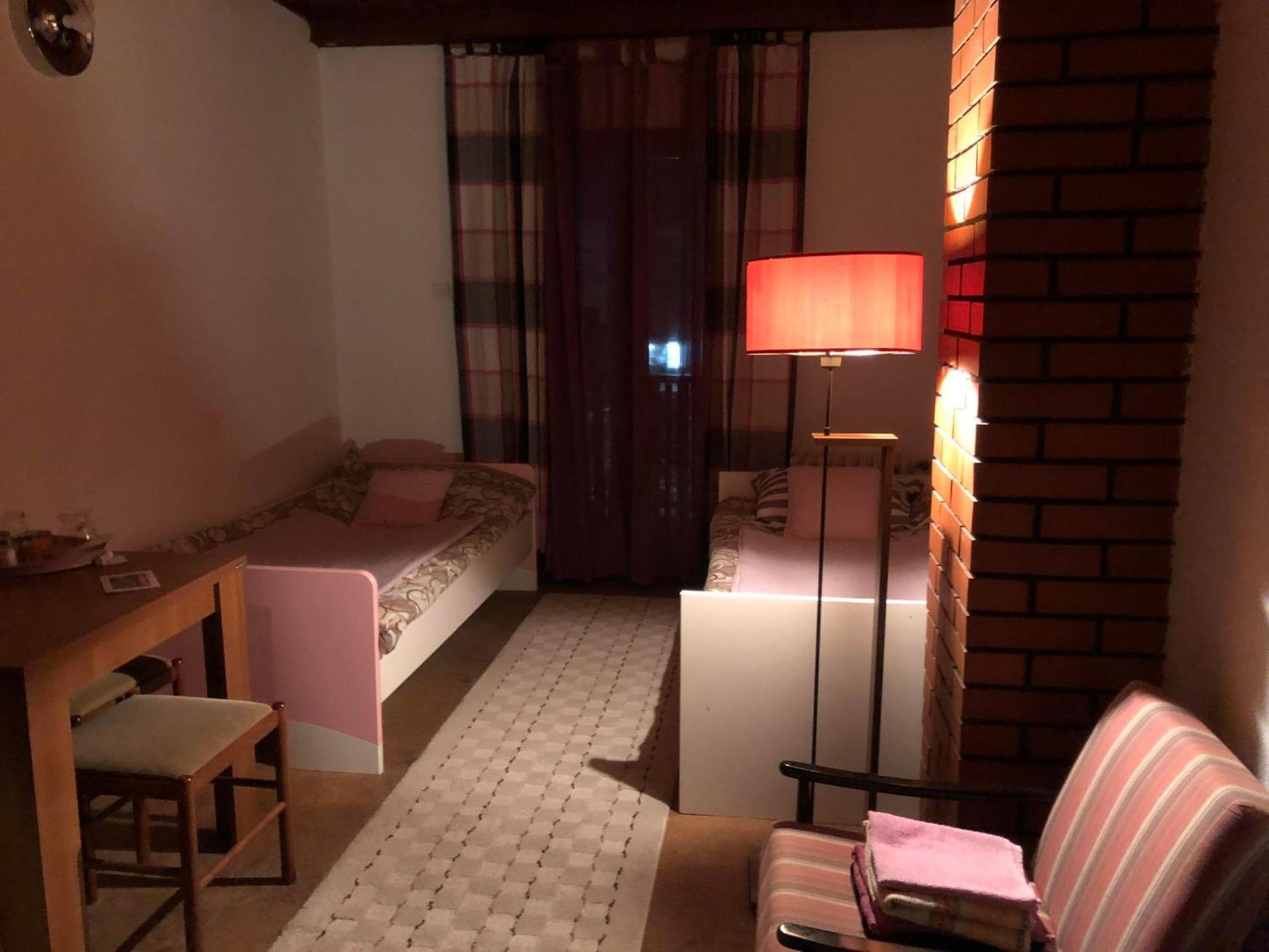Old Town House Apartment Niksic ภายนอก รูปภาพ